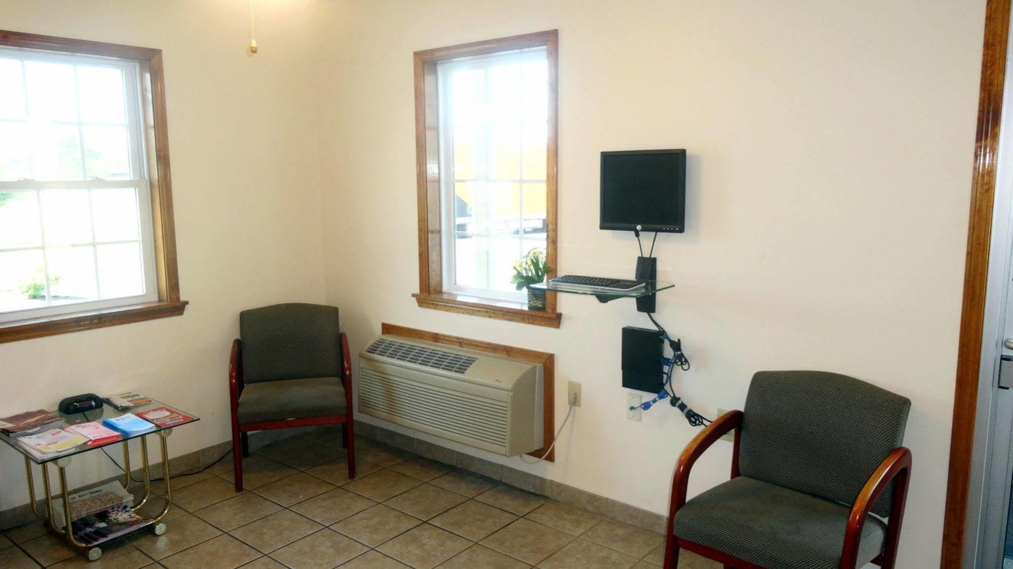 Red Carpet Inn Syracuse Airport North Syracuse Extérieur photo